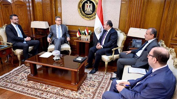 السفير الألماني ووزير