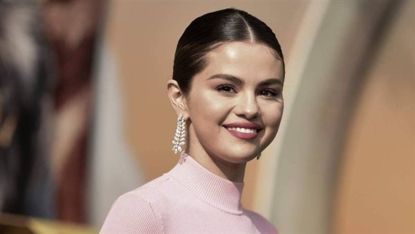 الفنانة العالمية