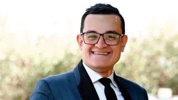 الصيدلي محب ممدوح