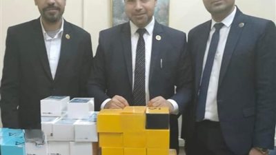 ضبط محاولة تهريب عدد من الهواتف المحمولة بمطار القاهرة 