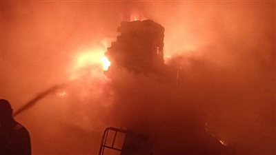 الدفع بـ 5 سيارات إطفاء للسيطرة على حريق مخزن بمنطقة الكيلو 2 بالإسماعيلية