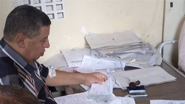 موظف بمستشفى شبراخيت