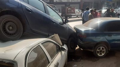 معجنة عربيات.. إصابة 4 أشخاص في حادث تصادم بغمرة | صور وفيديو