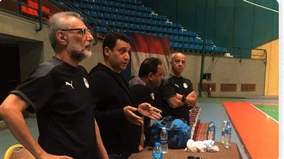 أبو الوفا يشيد بخطة إعداد منتخب كرة الصالات 