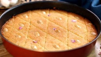 طريقة عمل البسبوسة بالصور.. خطوة بخطوة