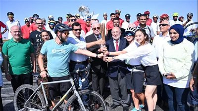 وزير الرياضة ومحافظ جنوب سيناء يستقبلان المشاركين بالماراثون التتابعي بشرم الشيخ