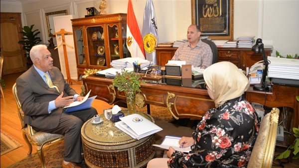 محافظ أسيوط 