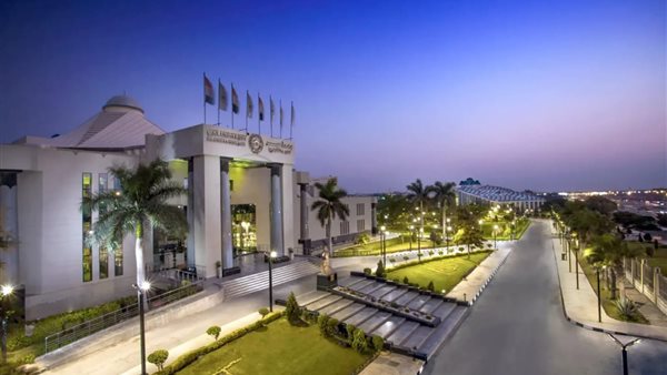 جامعة مصر للتكنولوجيا