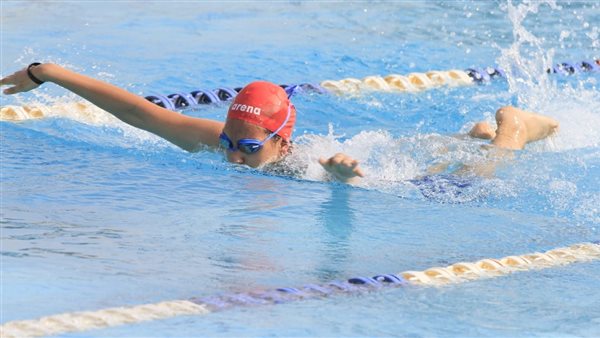 السباحة - تعبيرية