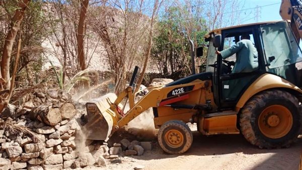 إزالة سور مخالف -