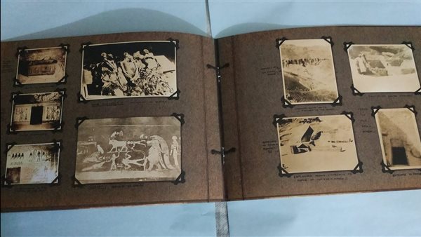 وثائق اكتشاف مقبرة