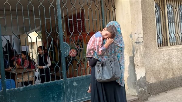 معهد ازهري يطرد طفل