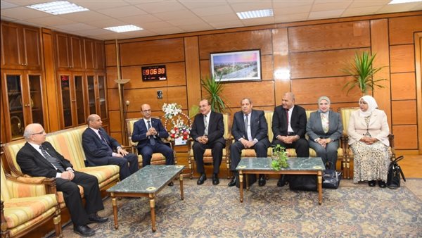 رئيس جامعة أسيوط