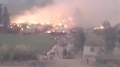 نشوب حريق في موقع لتجميع قش الأرز بالدقهلية │ صور