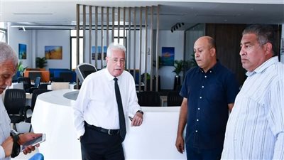 قبل افتتاحه.. محافظ جنوب سيناء يتفقد مبنى مجلس مدينة شرم الشيخ الجديد 