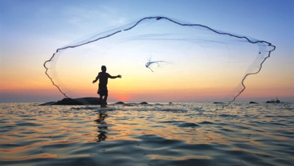 صيد اسماك - ارشيفية