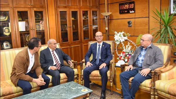 جامعة أسيوط 