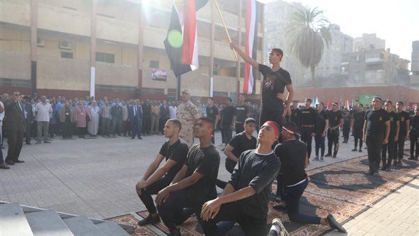  عروضا عسكرية ورياضية