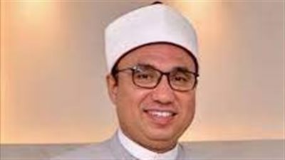 داعية يُحدد شروط المكياج الحلال.. وأزهري: ليس كل من لبس عمامة الأزهر عالمًا