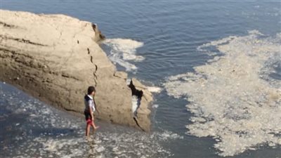 استغاثة من أهالي الملاحة بالأقصر: النيل هياكل بيوتنا.. ومسئول يرد