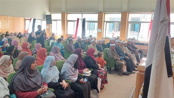 جانب من الندوة 