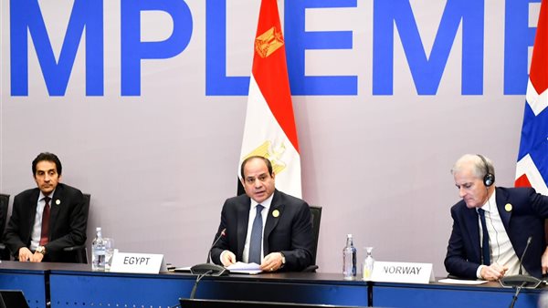 الرئيس السيسي يدشين