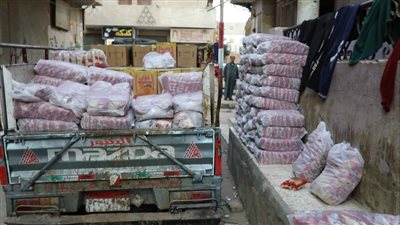 نائب محافظ المنيا يقود حملة تموينية مكبرة بمركز سمالوط ويضبط سلعًا ومواد غذائية محتكرة 