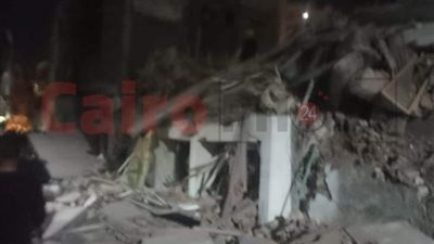 انهيار عقار في حي العجمي بالإسكندرية.. ومصدر: نجاة الأسر والبحث عن شخص مفقود