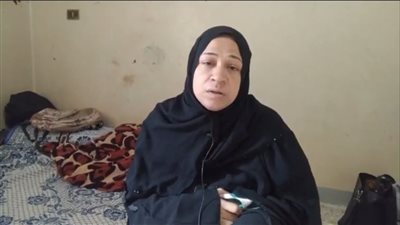 بيقولولها ياللي من غير ودان.. والدة الطفلة دينا تستغيث من تعرض ابنتها للتنمر| بث مباشر 