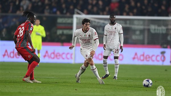 مباراة ميلان ضد كريمونيسي