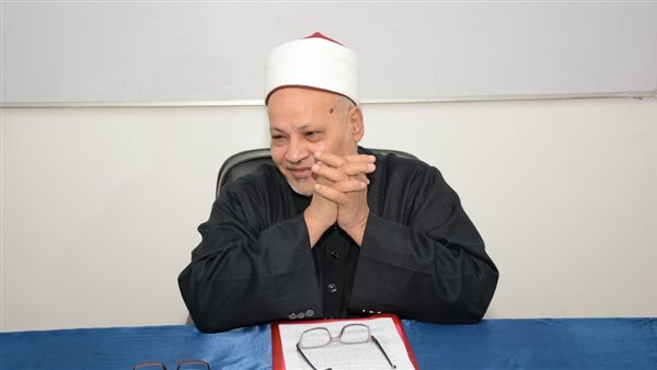 الدكتور إبراهيم الهدهد