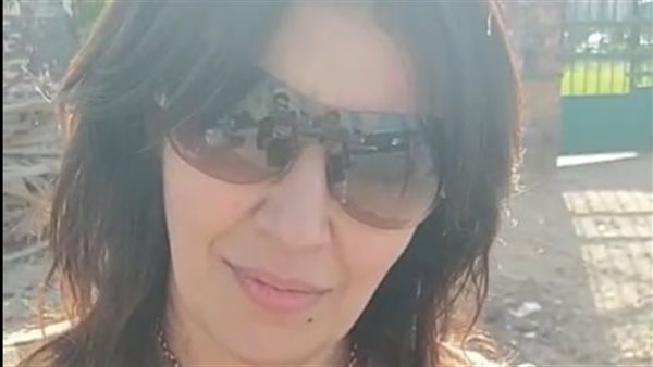 طليقة الإعلامي احمد