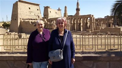 سائحتان إنجليزيتان: الحياة عادت إلى الأقصر.. والطيران المباشر مهم لجلب البريطانيين