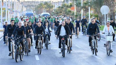 إبراهيم عيسى: نجاح قمة المناخ في رصيد كل مواطن.. ومشهد السيسي بماراثون الدراجات بديع في رسالته