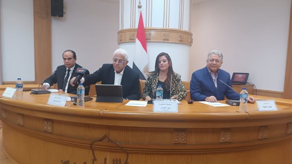 جانب من الندوة