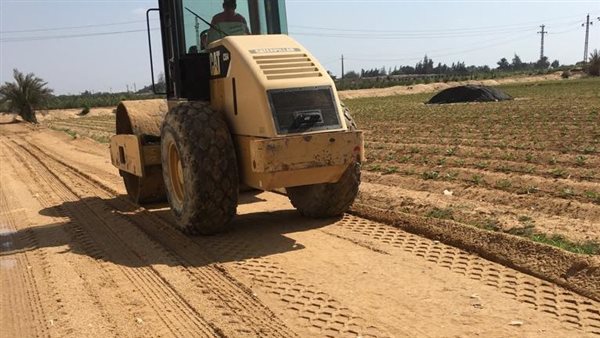 رصف طرق بالبحيرة