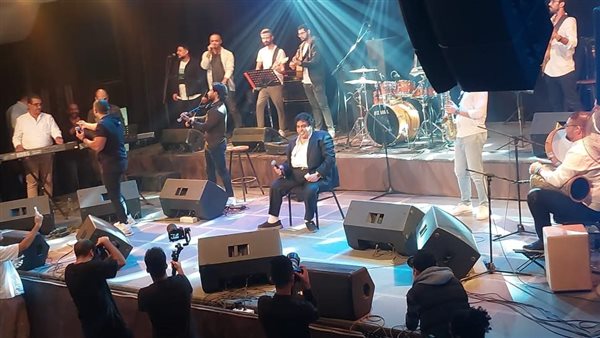 أحمد عدوية في حفل