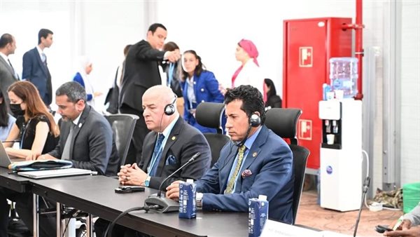 وزير الشباب والرياضة