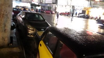 هطول أمطار خفيفة على الإسكندرية.. والصرف الصحي: لا توجد تجمعات مياه | صور