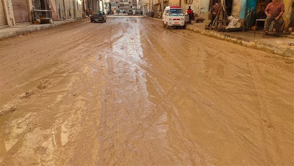 رصف طرق بالبحيرة