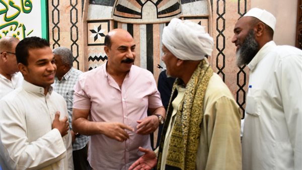 محافظ أسوان