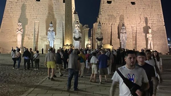 إقبال كبير من السائحين