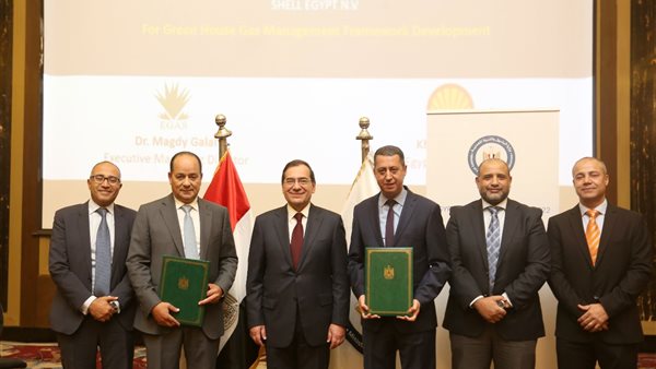 توقيع الاتفاقيات