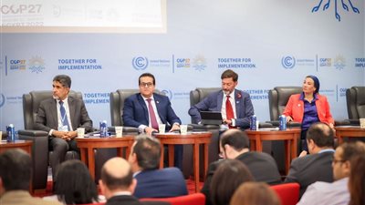 وزير الصحة يطلق مبادرة التغير المناخي والتغذية بالشركة مع منظمة الصحة العالمية