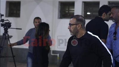 أحمد السقا أول الحضور في عزاء رؤوف غبور بالكاتدرائية المرقسية بالعباسية | بث مباشر