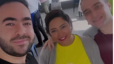 شيرين عبد الوهاب وحسام حبيب يظهران رفقة أحد منظمي الحفلات.. هل يقيمان حفل زفاف؟