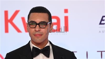 بعد رفض حسين فهمي دخوله المهرجان.. حسن أبو الروس يلتزم بالفورمال في افتتاح القاهرة السينمائي