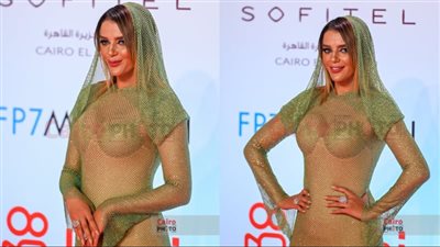 هبة السيسي عن فستانها بافتتاح القاهرة السينمائي: كان نيتي ألبس محتشم لكن الإضاءة لم تساعدني