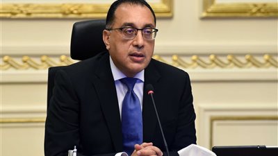 مدبولي يؤكد أهمية دور هيئة الشراء الموحد في توطين صناعة الدواء بمصر