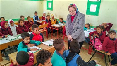 وكيل تعليم بورسعيد تشيد بجهود تحقيق انتظام العملية التعليمية بمدارس سهل الطينة | صور 